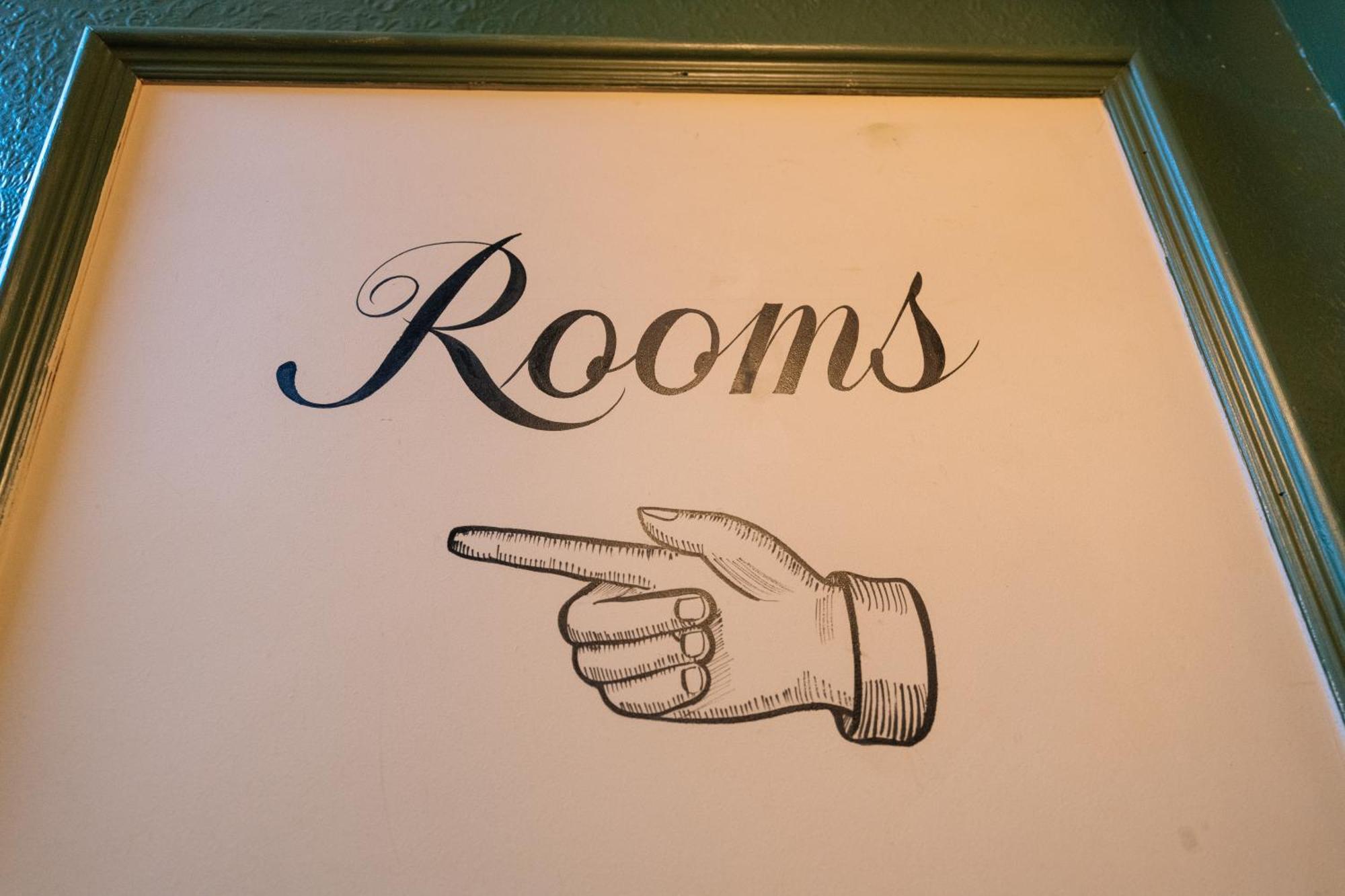 The Crown Pub & Guesthouse Londra Esterno foto