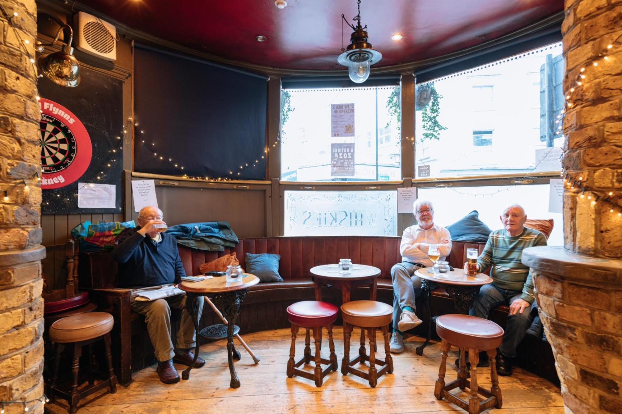 The Crown Pub & Guesthouse Londra Esterno foto