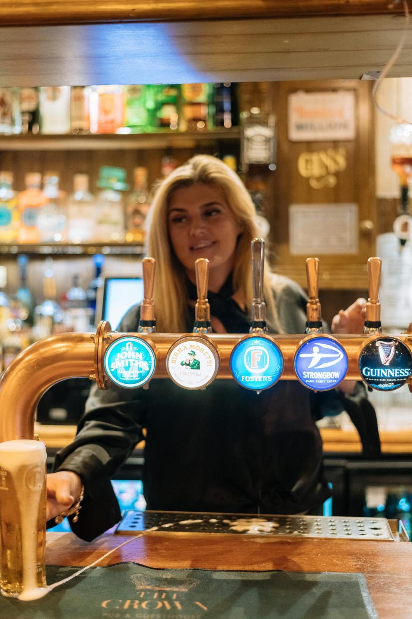 The Crown Pub & Guesthouse Londra Esterno foto