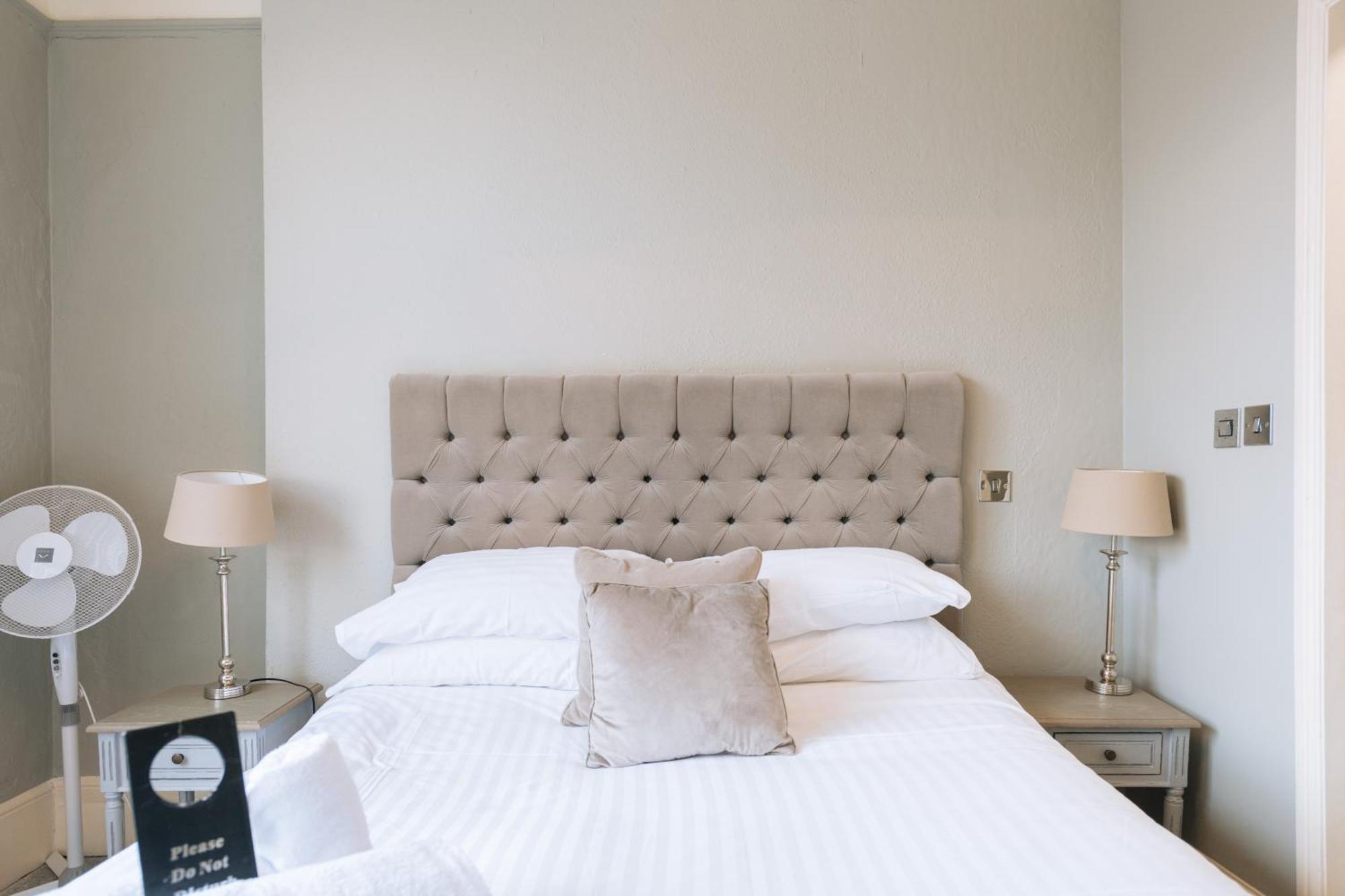 The Crown Pub & Guesthouse Londra Esterno foto