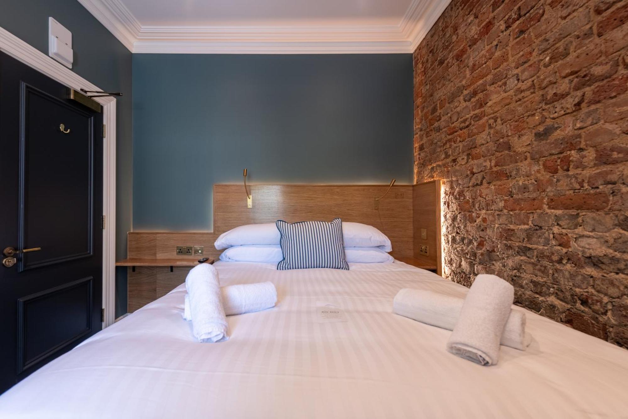 The Crown Pub & Guesthouse Londra Esterno foto