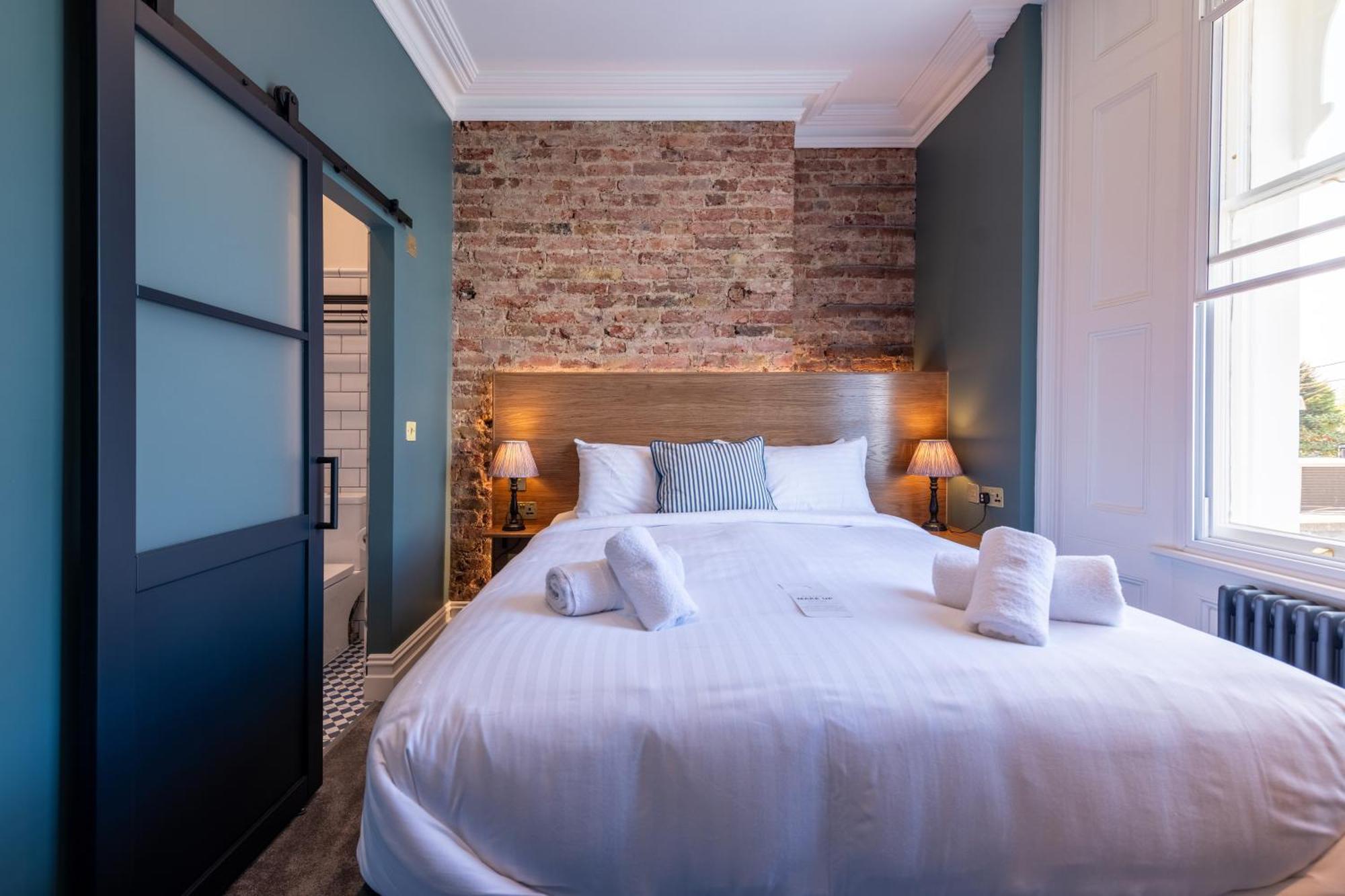 The Crown Pub & Guesthouse Londra Esterno foto