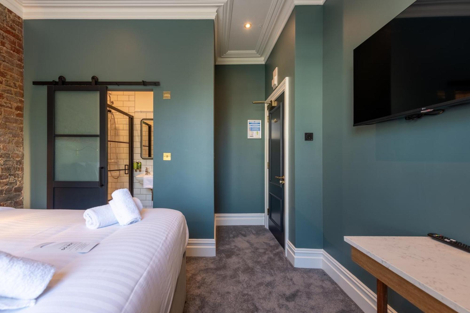 The Crown Pub & Guesthouse Londra Esterno foto