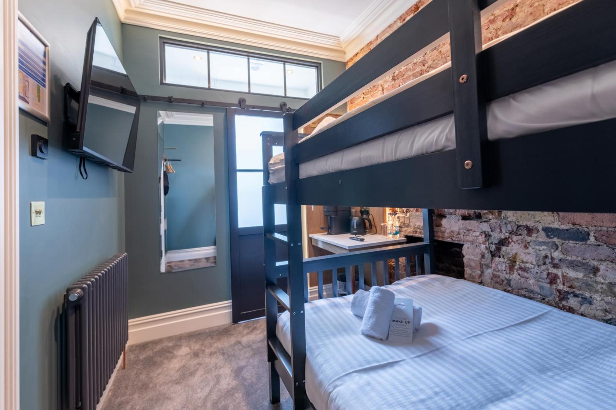 The Crown Pub & Guesthouse Londra Esterno foto